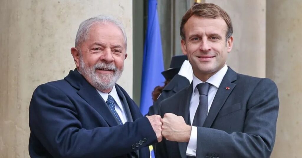 ligação entre Lula e Macron durante encontro oficial em Paris