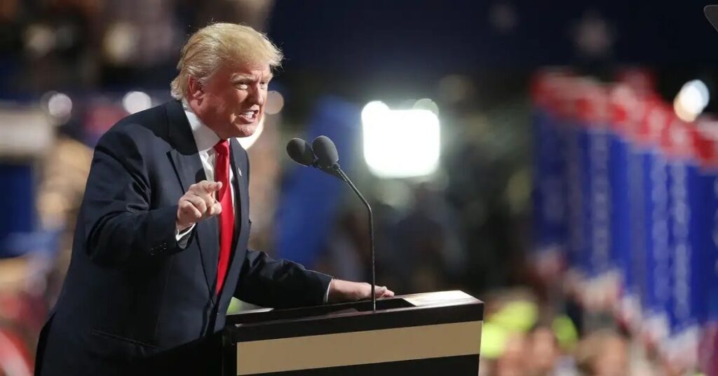 Trump ameaça Irã ao discursar e alertar para ataque mais severo sem acordo nuclear