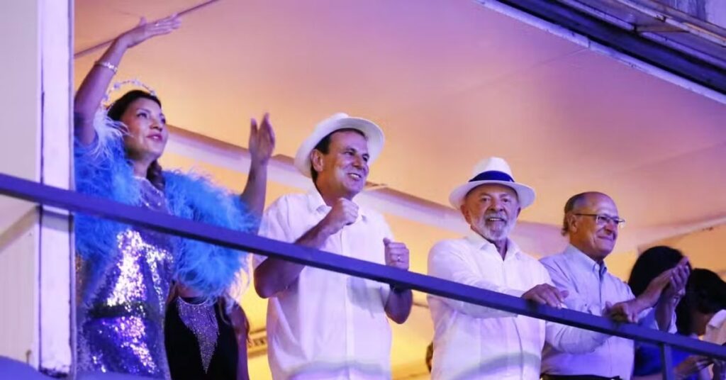 Ações contra Lula após desfile na Sapucaí com presidente em camarote