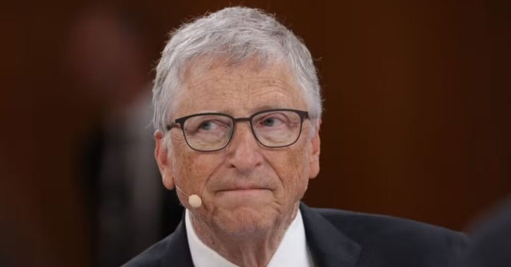 Bill Gates nega denúncias e diz que foi tolo ao comentar relação com Jeffrey Epstein