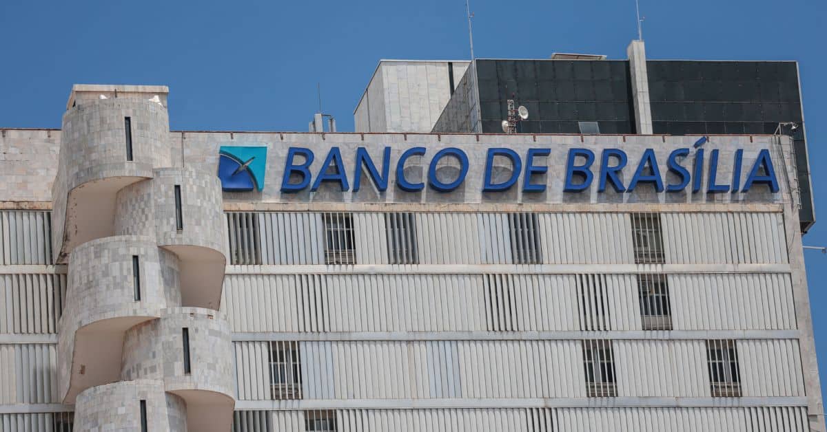 Fachadas do Banco de Brasília, onde dívidas indevidas BRB registradas no SCR