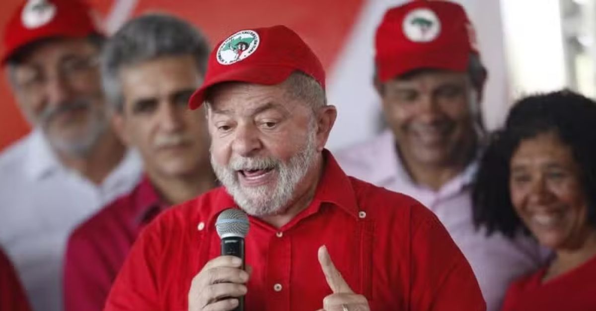 Lula quer vice do MDB durante discurso em evento de aniversário do PT em Salvador