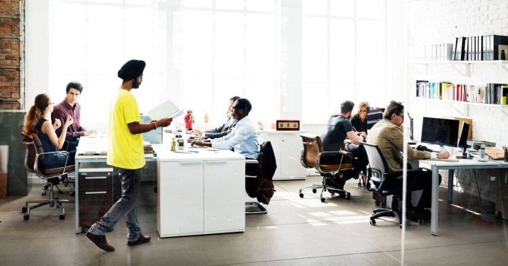 satisfação no trabalho no Brasil segundo pesquisa da FGV