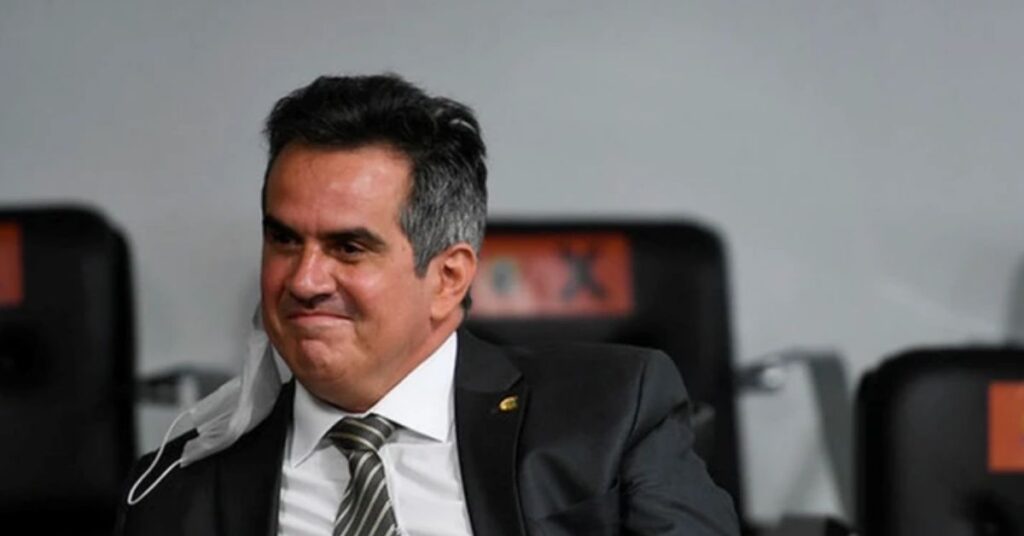 Ciro Nogueira conversa com Lula: senador do PP em Brasília, em imagem de arquivo no Congresso Nacional